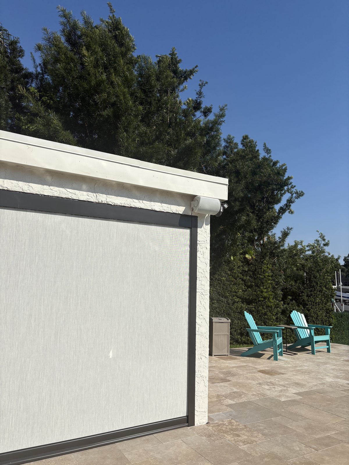 Motorized pool cage privacy screens installed in Tampa