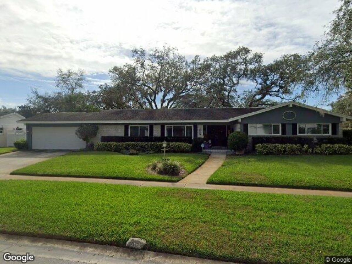 Real Tampa home, daytime, pulled from Google Street View